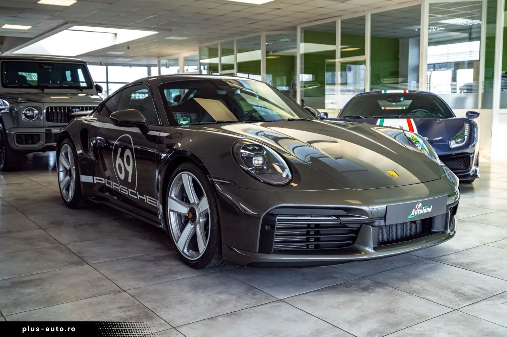 PORSCHE 911 Turbo 50 Jahre Carbondach Heritage Burm 360
