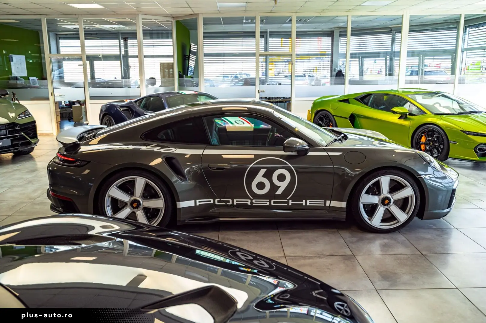 PORSCHE 911 Turbo 50 Jahre Carbondach Heritage Burm 360