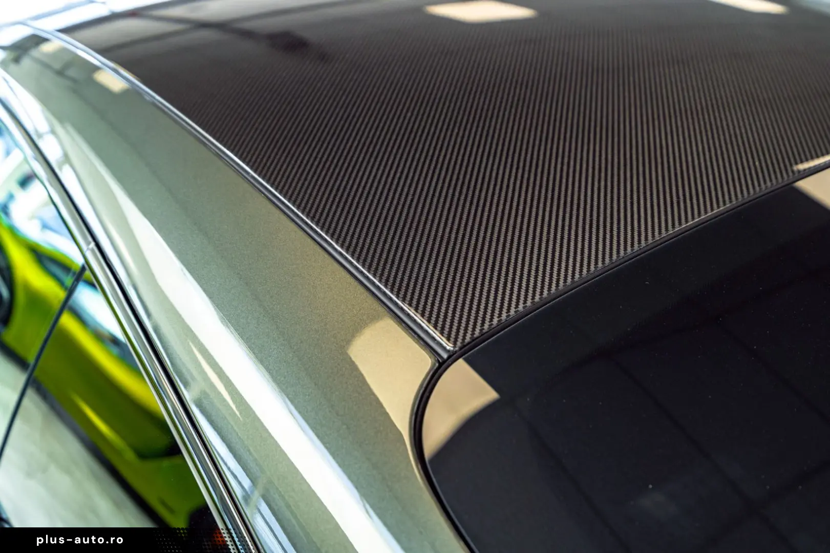 PORSCHE 911 Turbo 50 Jahre Carbondach Heritage Burm 360
