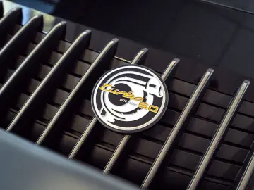 PORSCHE 911 Turbo 50 Jahre Carbondach Heritage Burm 360