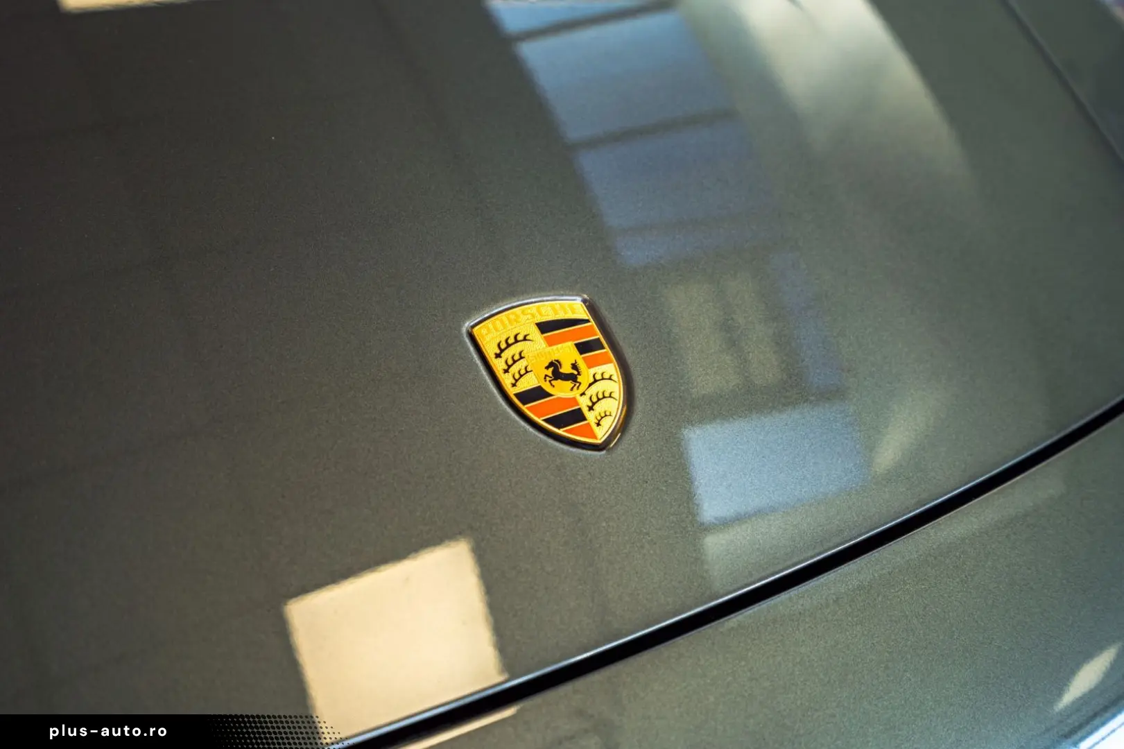 PORSCHE 911 Turbo 50 Jahre Carbondach Heritage Burm 360