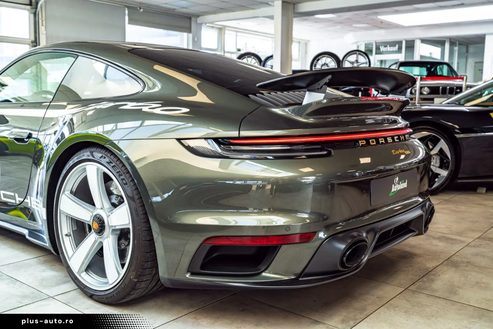 PORSCHE 911 Turbo 50 Jahre Carbondach Heritage Burm 360
