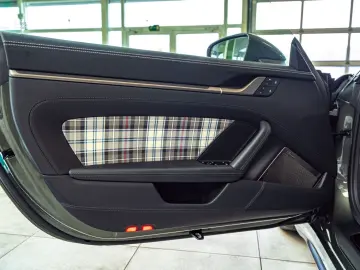 PORSCHE 911 Turbo 50 Jahre Carbondach Heritage Burm 360