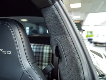 PORSCHE 911 Turbo 50 Jahre Carbondach Heritage Burm 360