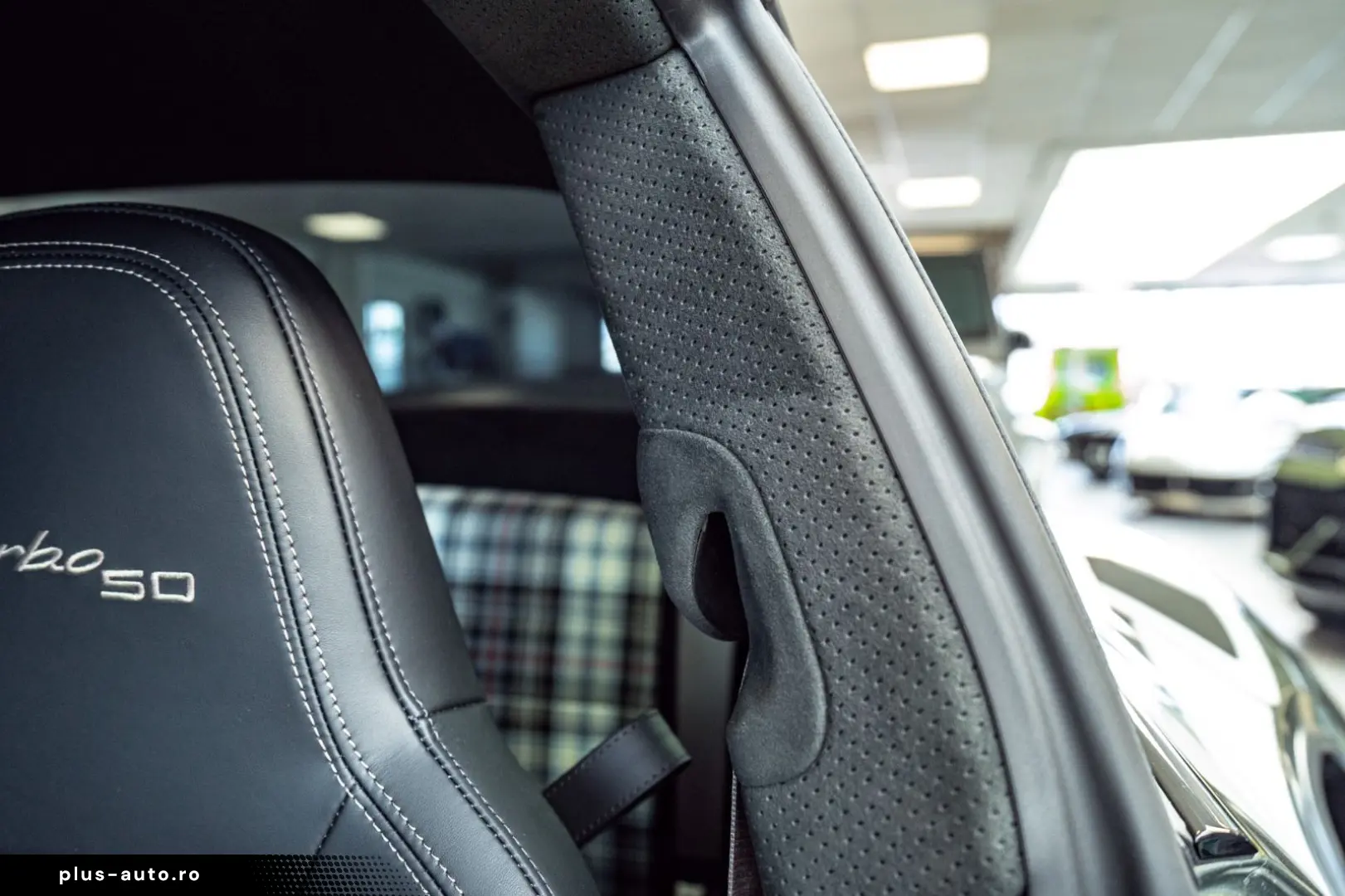 PORSCHE 911 Turbo 50 Jahre Carbondach Heritage Burm 360