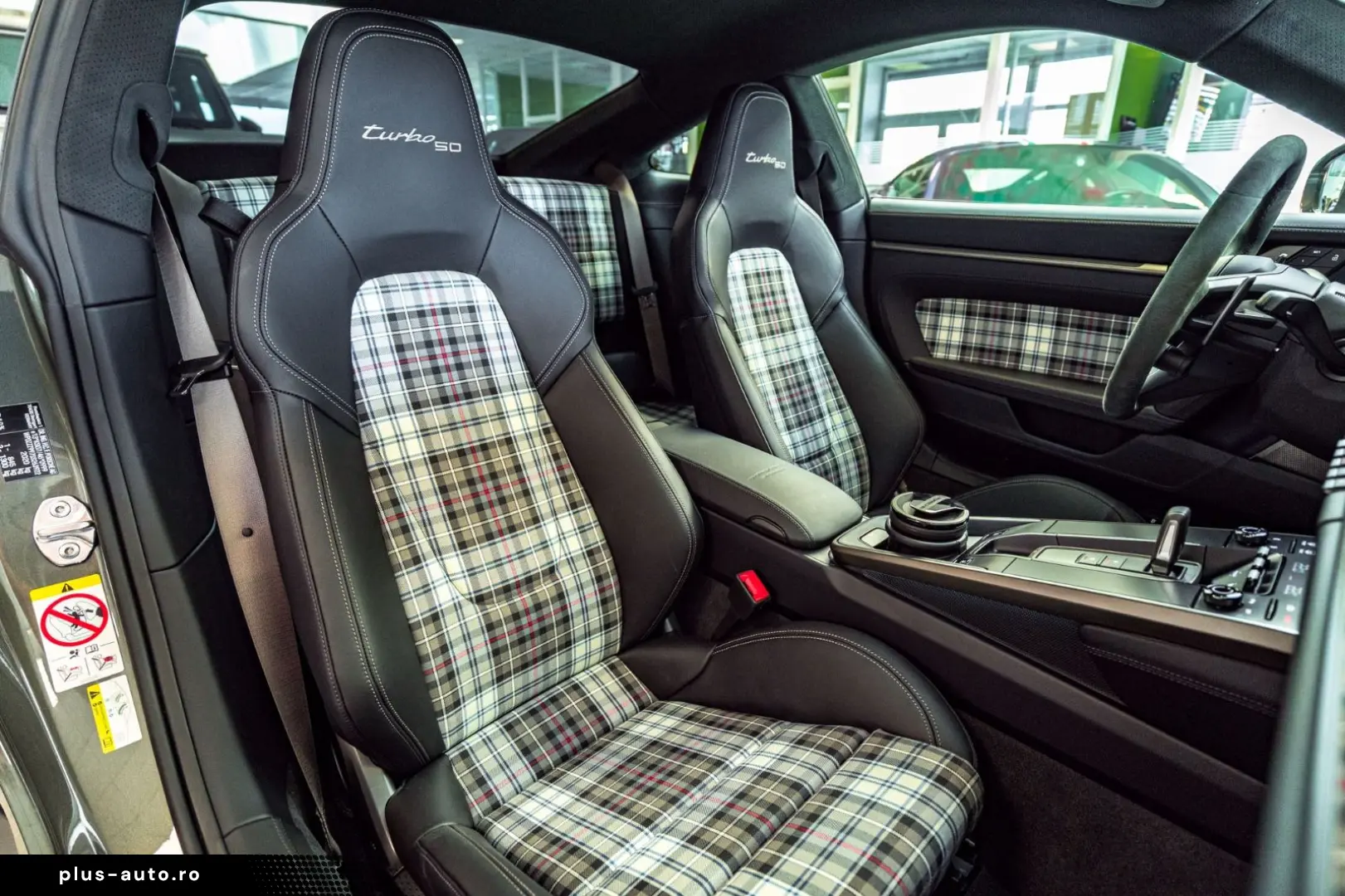 PORSCHE 911 Turbo 50 Jahre Carbondach Heritage Burm 360