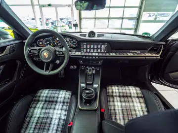 PORSCHE 911 Turbo 50 Jahre Carbondach Heritage Burm 360
