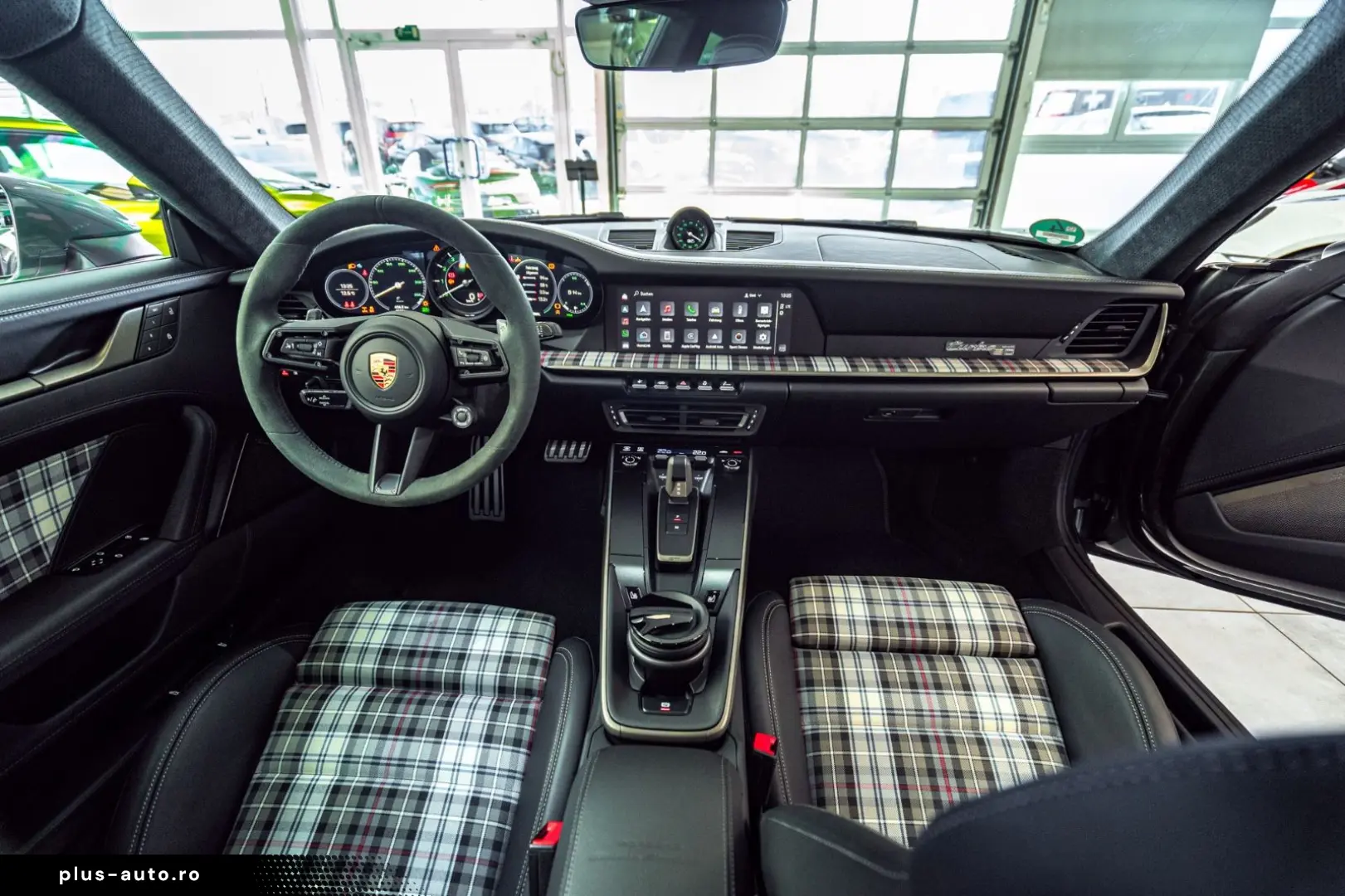 PORSCHE 911 Turbo 50 Jahre Carbondach Heritage Burm 360