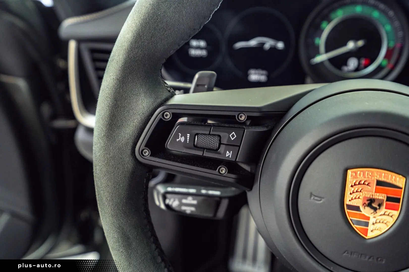 PORSCHE 911 Turbo 50 Jahre Carbondach Heritage Burm 360