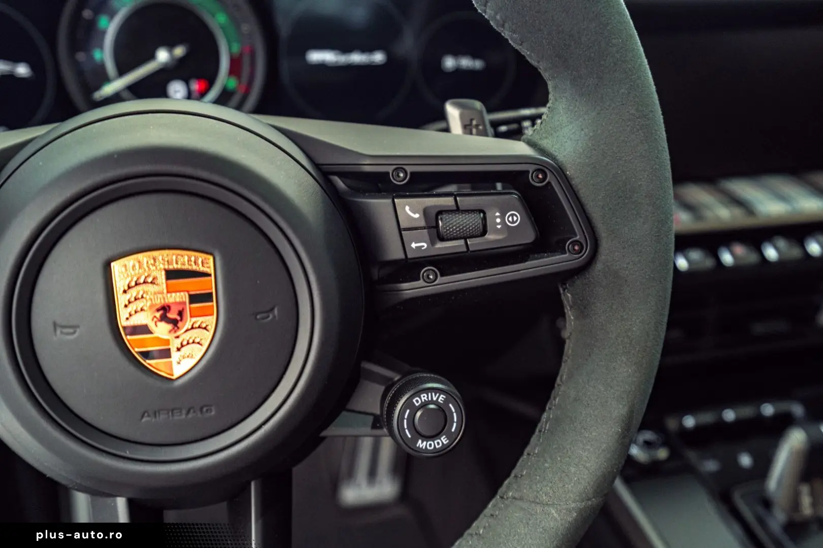 PORSCHE 911 Turbo 50 Jahre Carbondach Heritage Burm 360