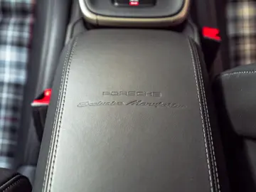 PORSCHE 911 Turbo 50 Jahre Carbondach Heritage Burm 360