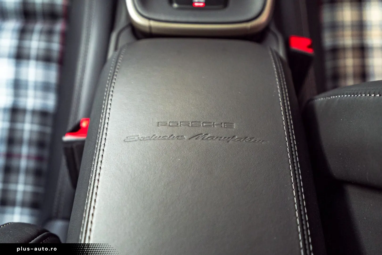 PORSCHE 911 Turbo 50 Jahre Carbondach Heritage Burm 360