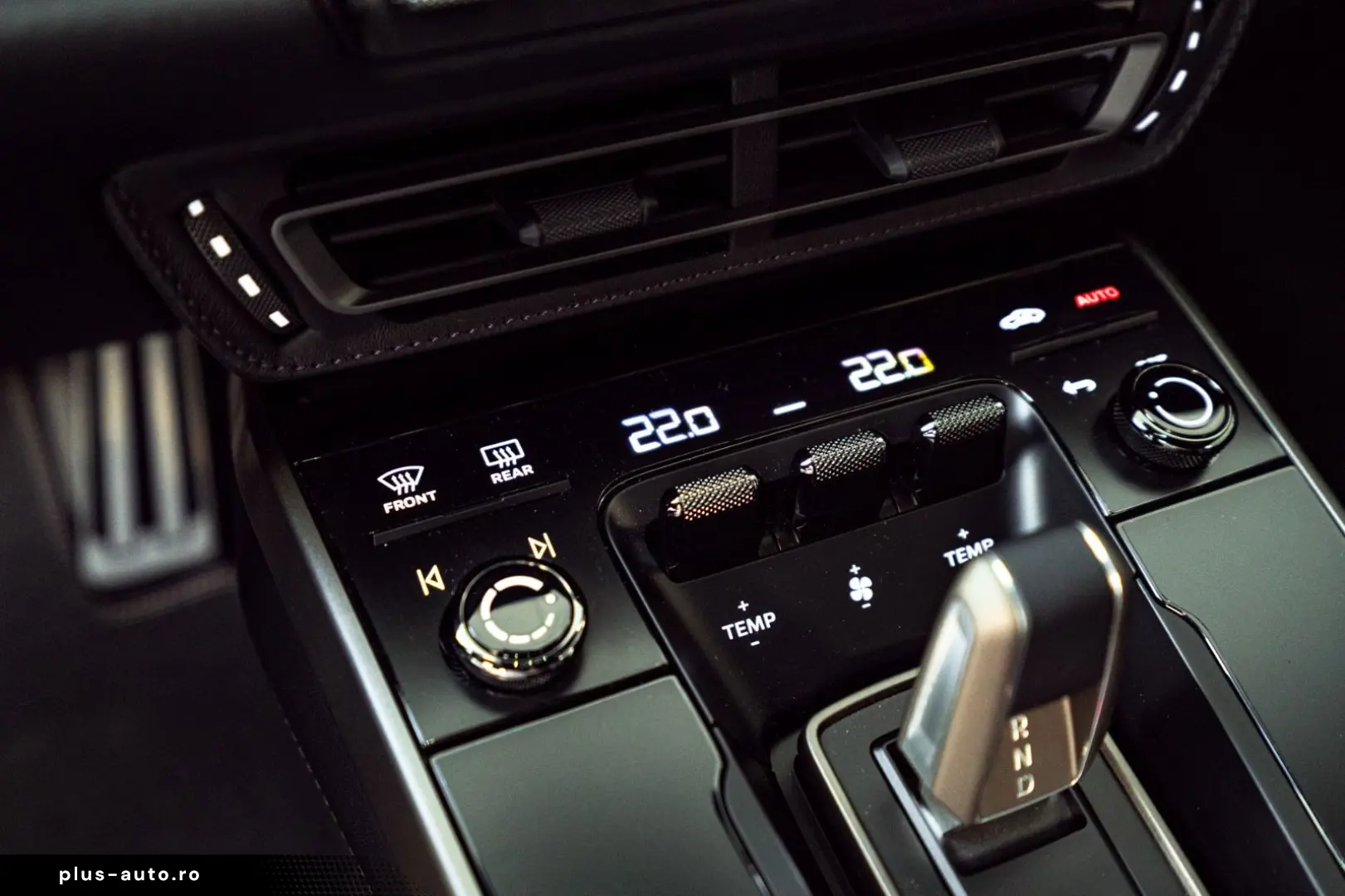 PORSCHE 911 Turbo 50 Jahre Carbondach Heritage Burm 360