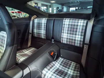 PORSCHE 911 Turbo 50 Jahre Carbondach Heritage Burm 360