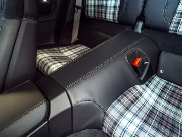 PORSCHE 911 Turbo 50 Jahre Carbondach Heritage Burm 360
