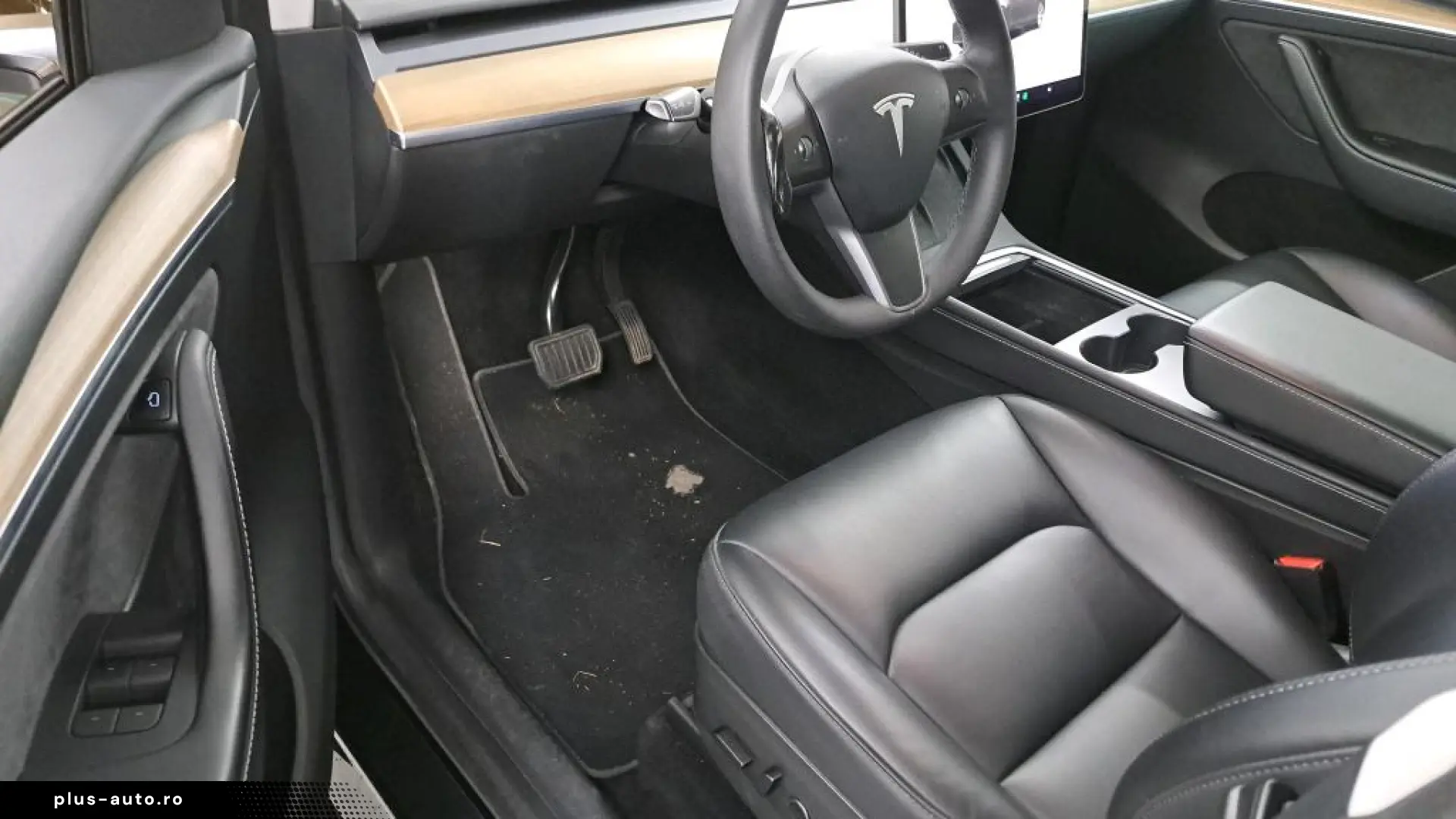 Tesla Model Y Long Range Dual 4WD