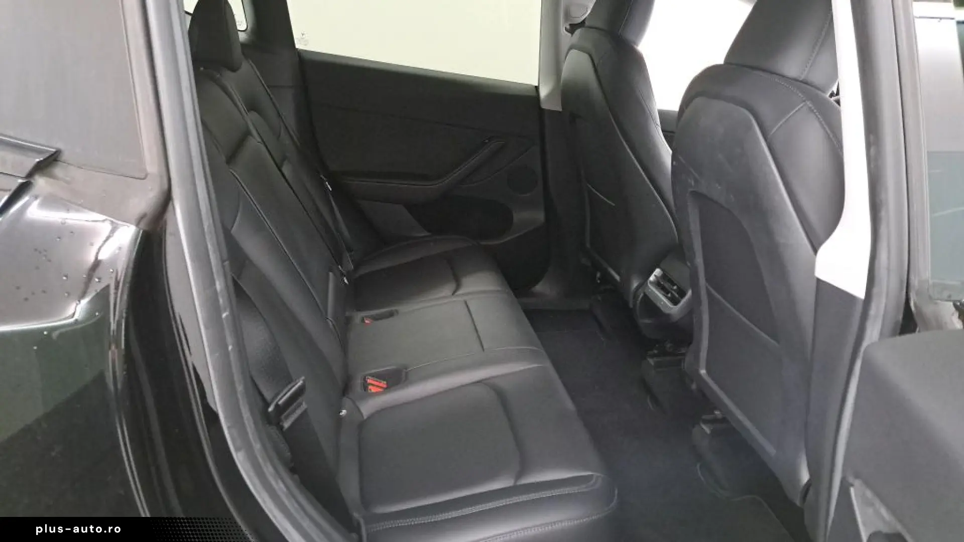 Tesla Model Y Long Range Dual 4WD