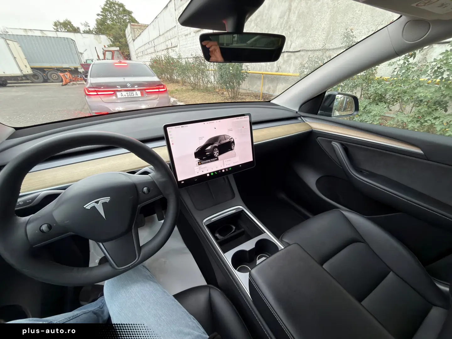 Tesla Model Y Long Range Dual 4WD