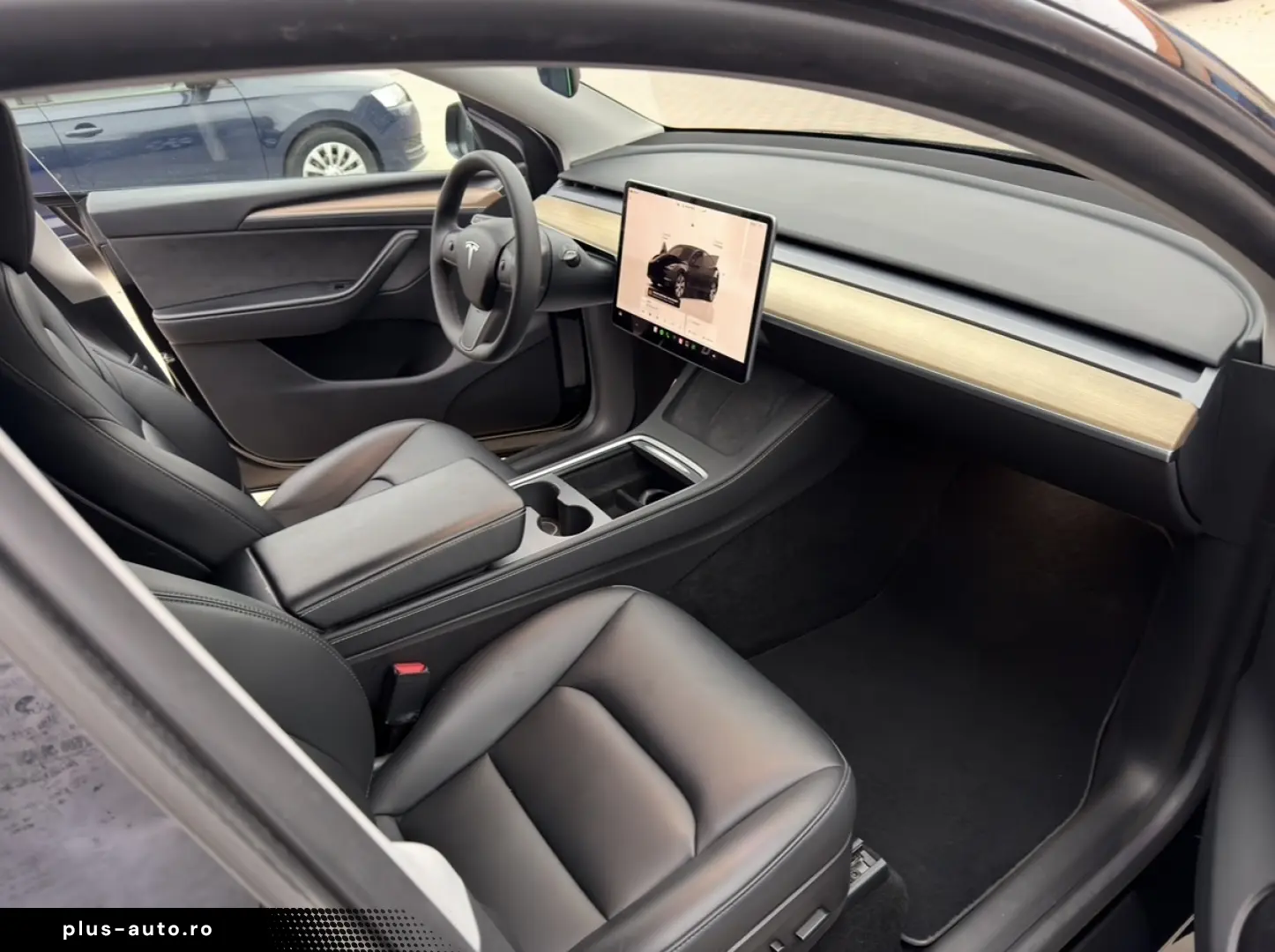 Tesla Model Y Long Range Dual 4WD