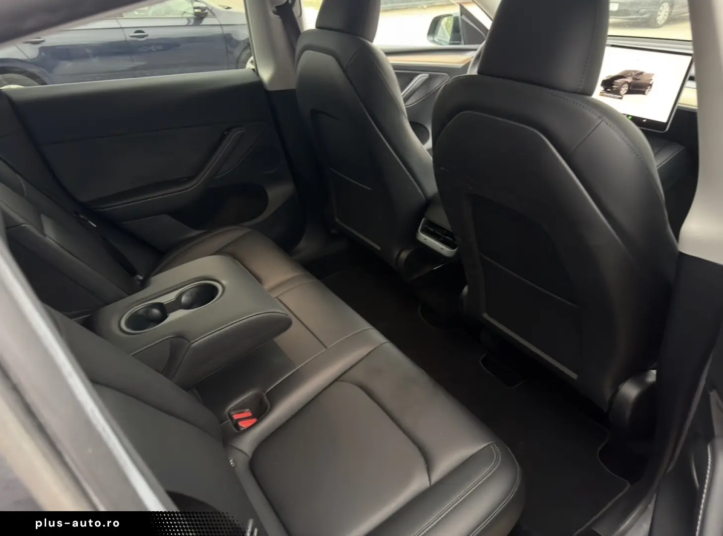 Tesla Model Y Long Range Dual 4WD