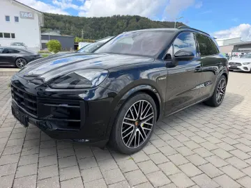 PORSCHE Cayenne S E-Hybrid SportDesign HD-Matrix Inno 22