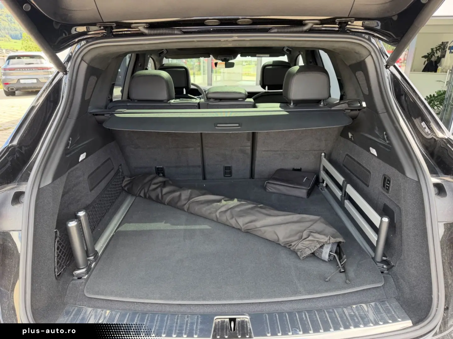 PORSCHE Cayenne S E-Hybrid SportDesign HD-Matrix Inno 22