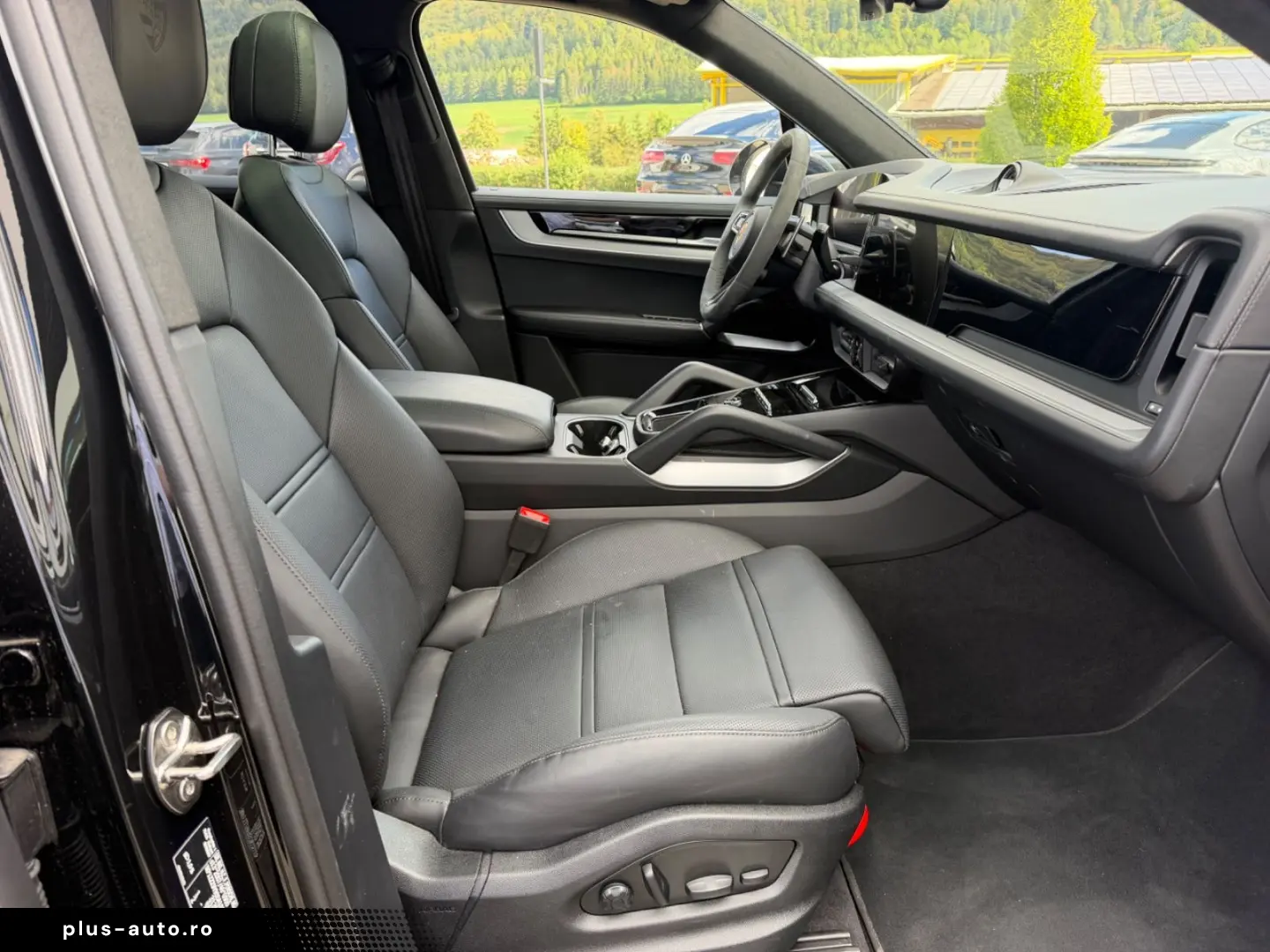 PORSCHE Cayenne S E-Hybrid SportDesign HD-Matrix Inno 22