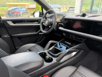 PORSCHE Cayenne S E-Hybrid SportDesign HD-Matrix Inno 22