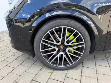 PORSCHE Cayenne S E-Hybrid SportDesign HD-Matrix Inno 22