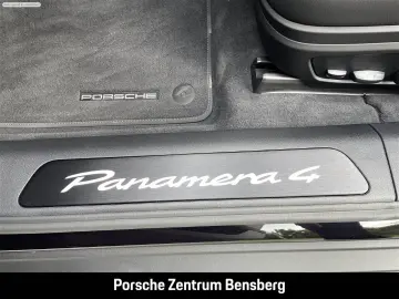 PORSCHE Panamera 4 E-Hybrid