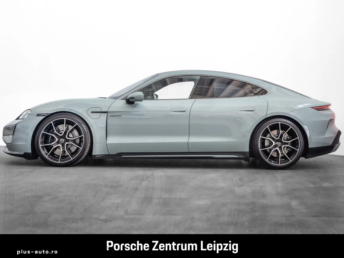 PORSCHE Taycan Turbo Burmester ActiveRide