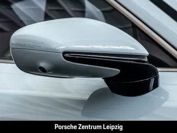 PORSCHE Taycan Turbo Burmester ActiveRide