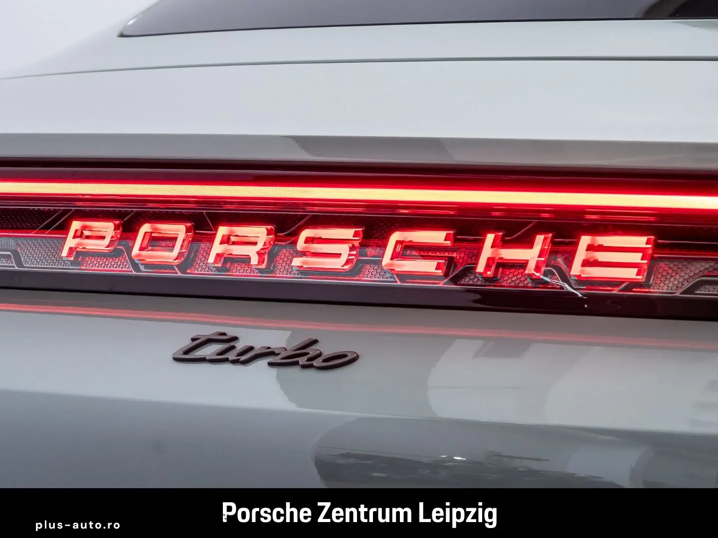 PORSCHE Taycan Turbo Burmester ActiveRide