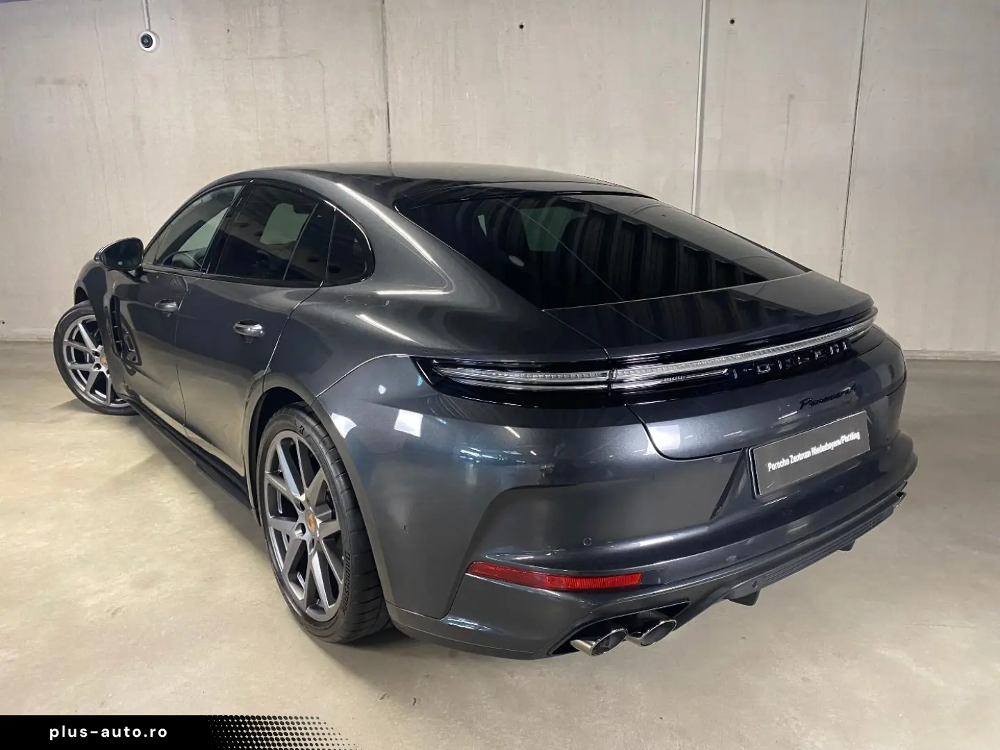 PORSCHE Panamera 4   SportDesign Paket   Surround View