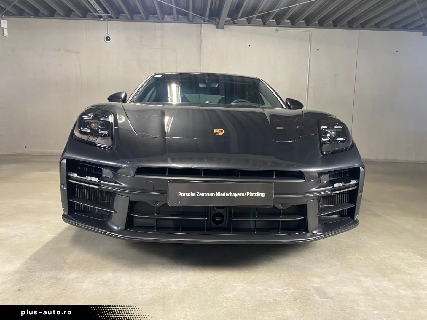 PORSCHE Panamera 4   SportDesign Paket   Surround View