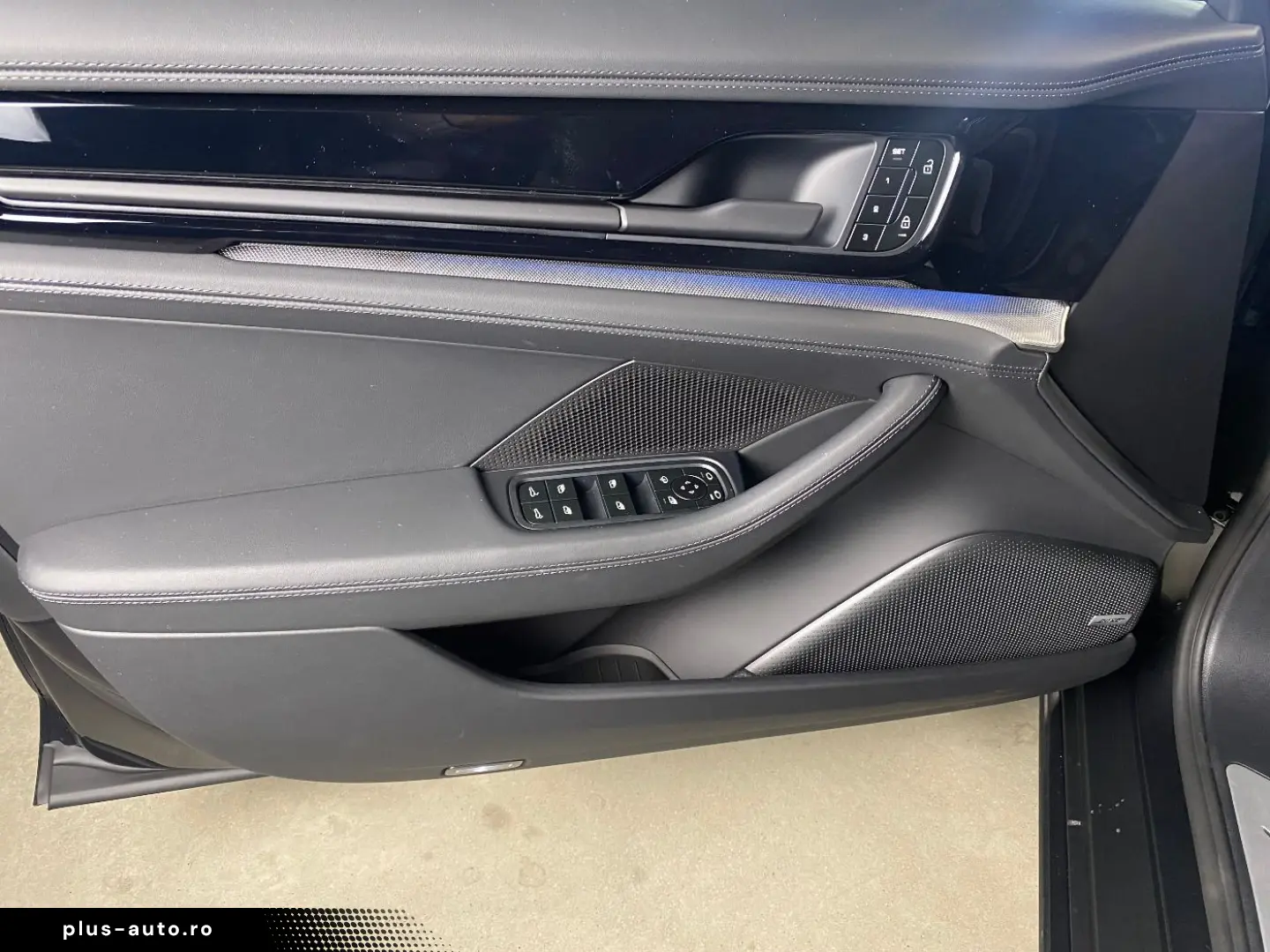 PORSCHE Panamera 4   SportDesign Paket   Surround View