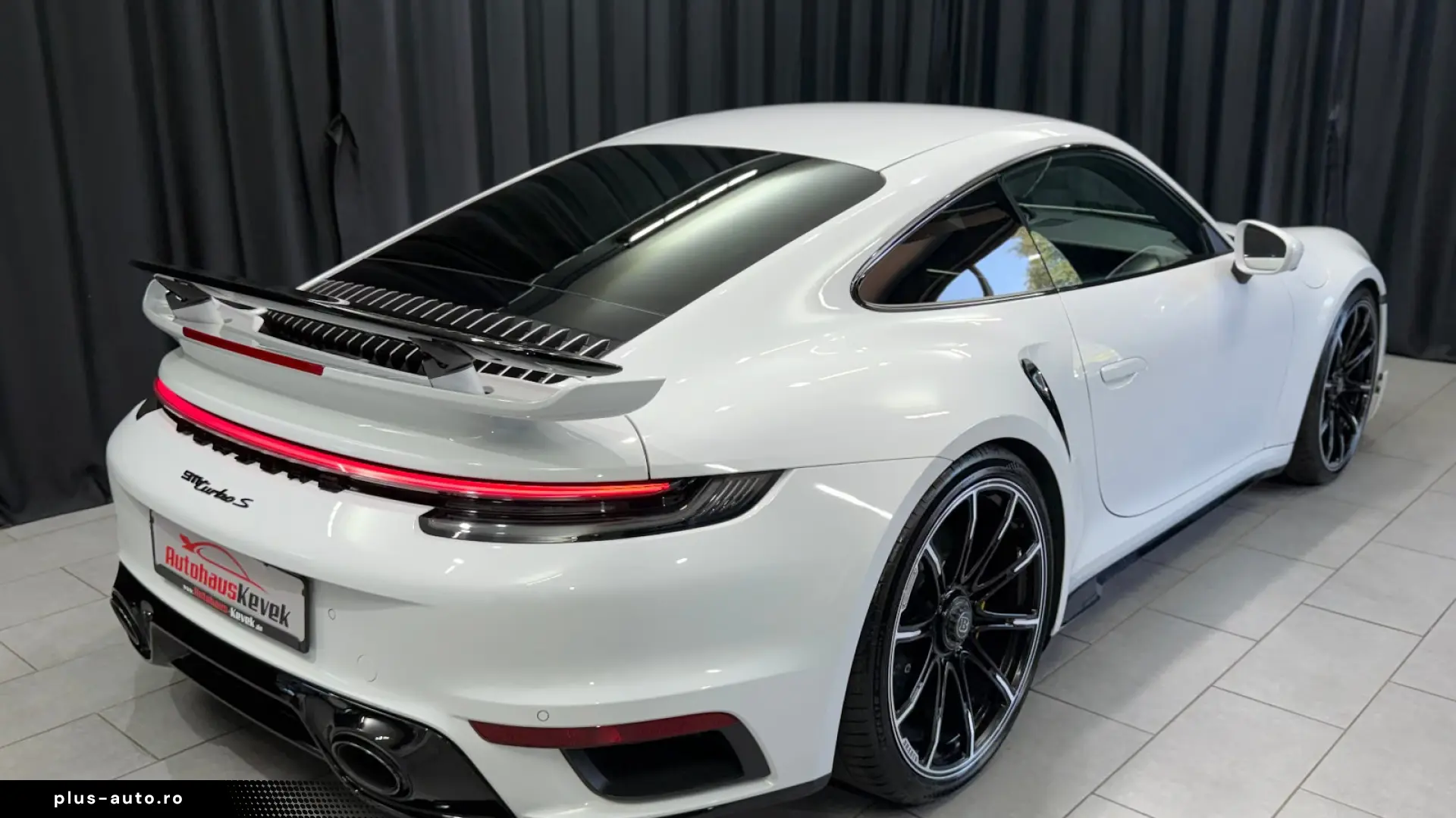Porsche 992 Turbo S AERO-PAKET BRABUS BOSE ACC KW