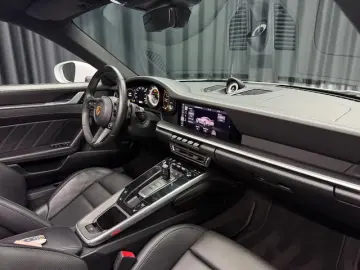 Porsche 992 Turbo S AERO-PAKET BRABUS BOSE ACC KW