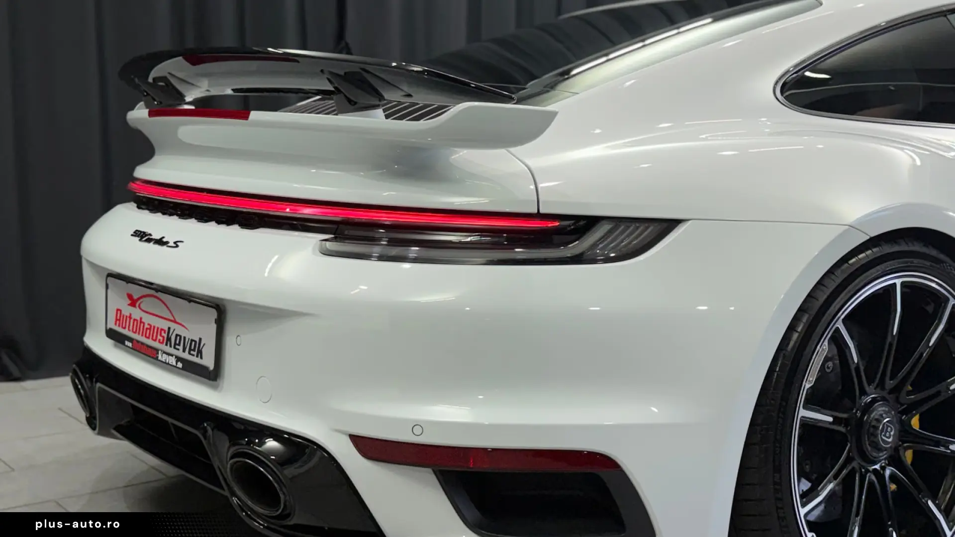 Porsche 992 Turbo S AERO-PAKET BRABUS BOSE ACC KW