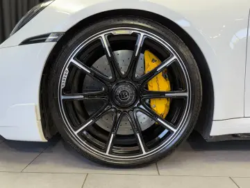 Porsche 992 Turbo S AERO-PAKET BRABUS BOSE ACC KW