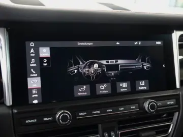 Porsche Macan S SPORT EXHAUST SOUND PACKAGE  1 HAND LED DAB