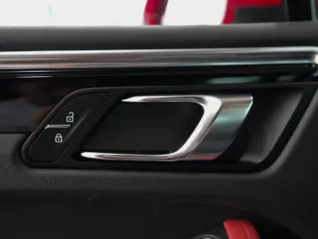 Porsche Macan S SPORT EXHAUST SOUND PACKAGE  1 HAND LED DAB