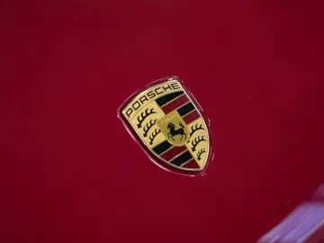 Porsche Macan S SPORT EXHAUST SOUND PACKAGE  1 HAND LED DAB