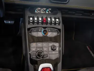 Lamborghini Huracán Spyder LP610 LIFT 20 LM