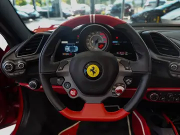 Ferrari 488 Spider TAILOR-MADE DAYTONA-SEAT JBL LIFT 1HD