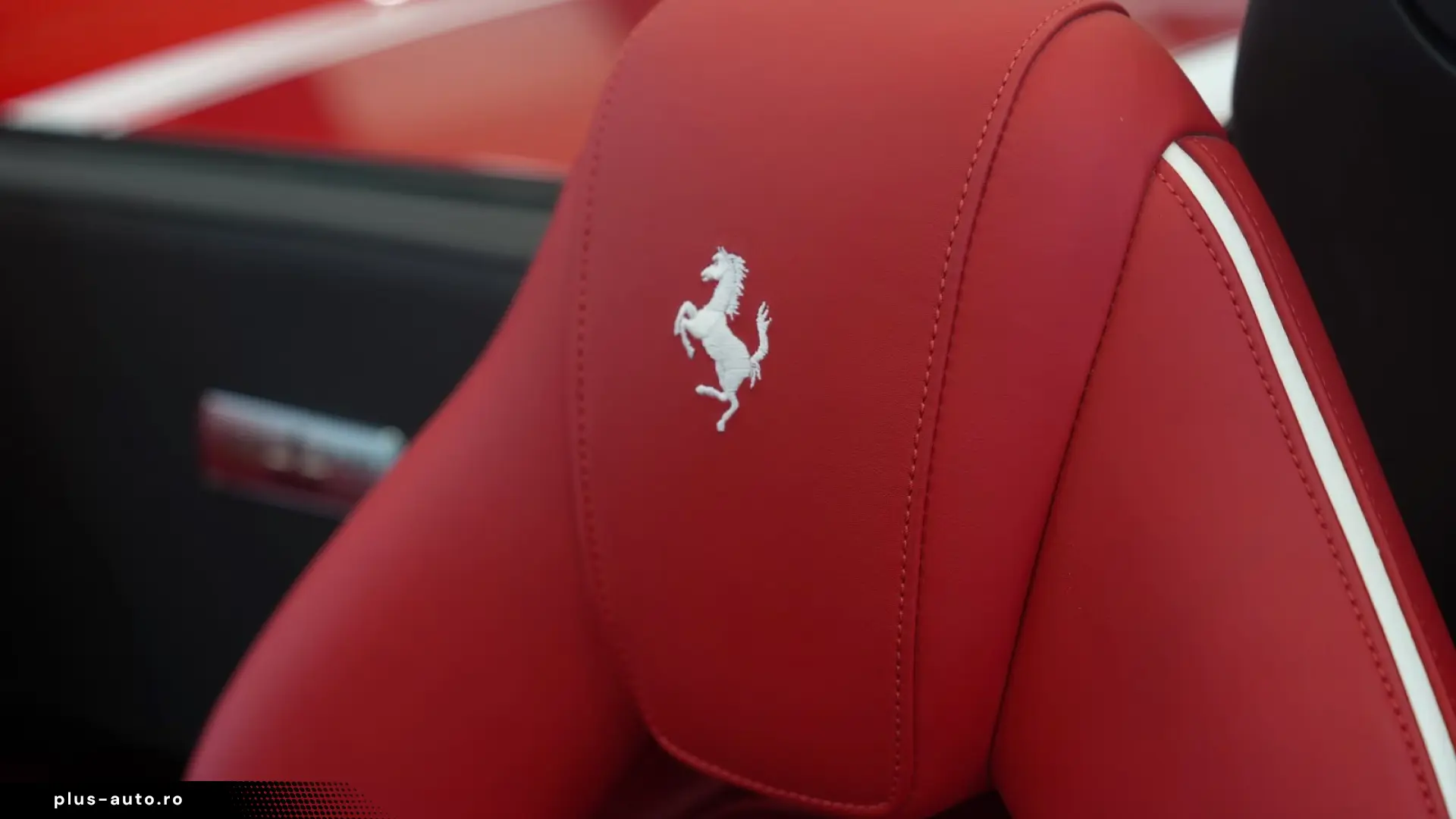 Ferrari 488 Spider TAILOR-MADE DAYTONA-SEAT JBL LIFT 1HD