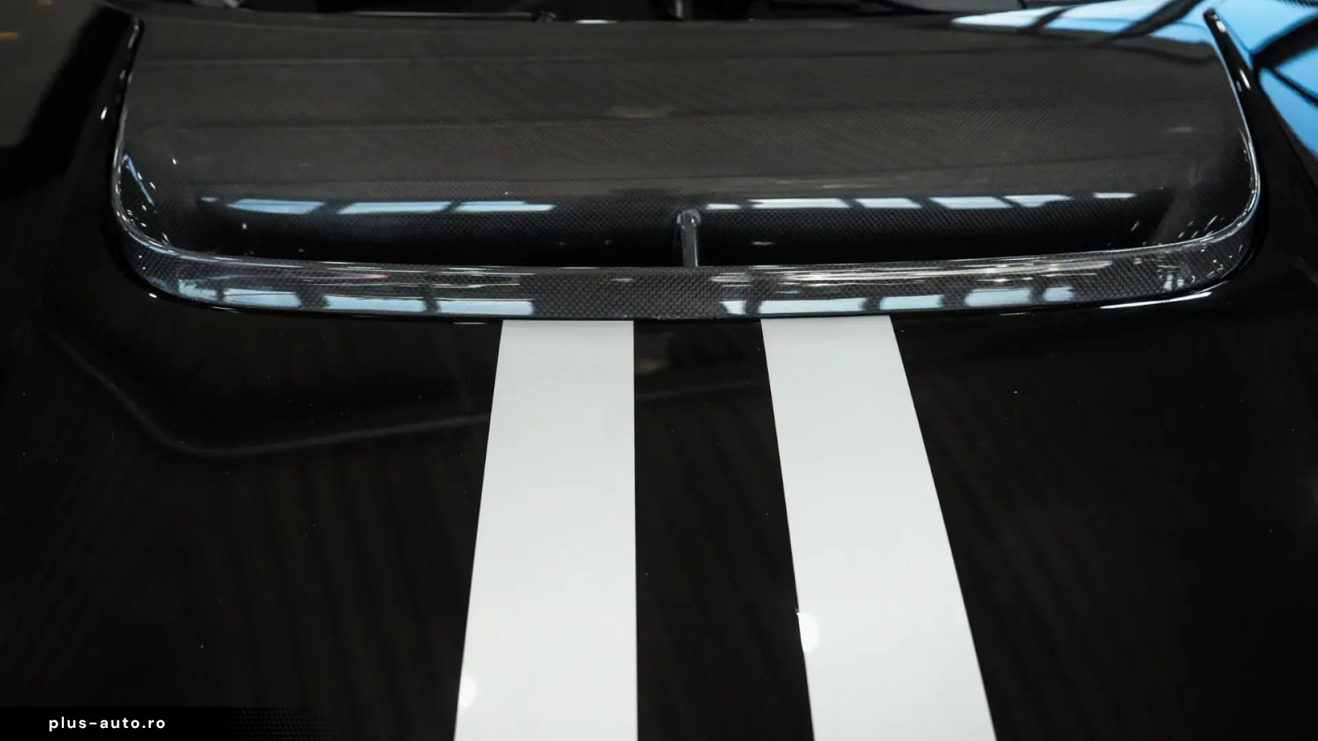Ferrari 296 GTB Speciale  FULL CARBON  STRIPES  JBL  LIFT