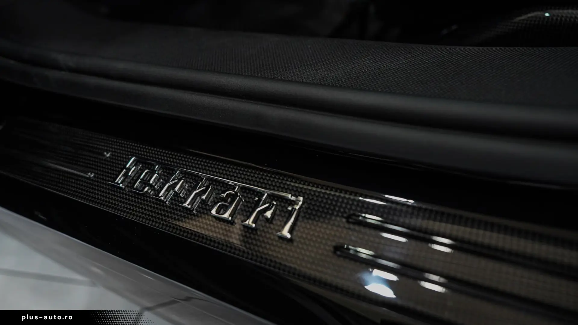 Ferrari 296 GTB Speciale  FULL CARBON  STRIPES  JBL  LIFT