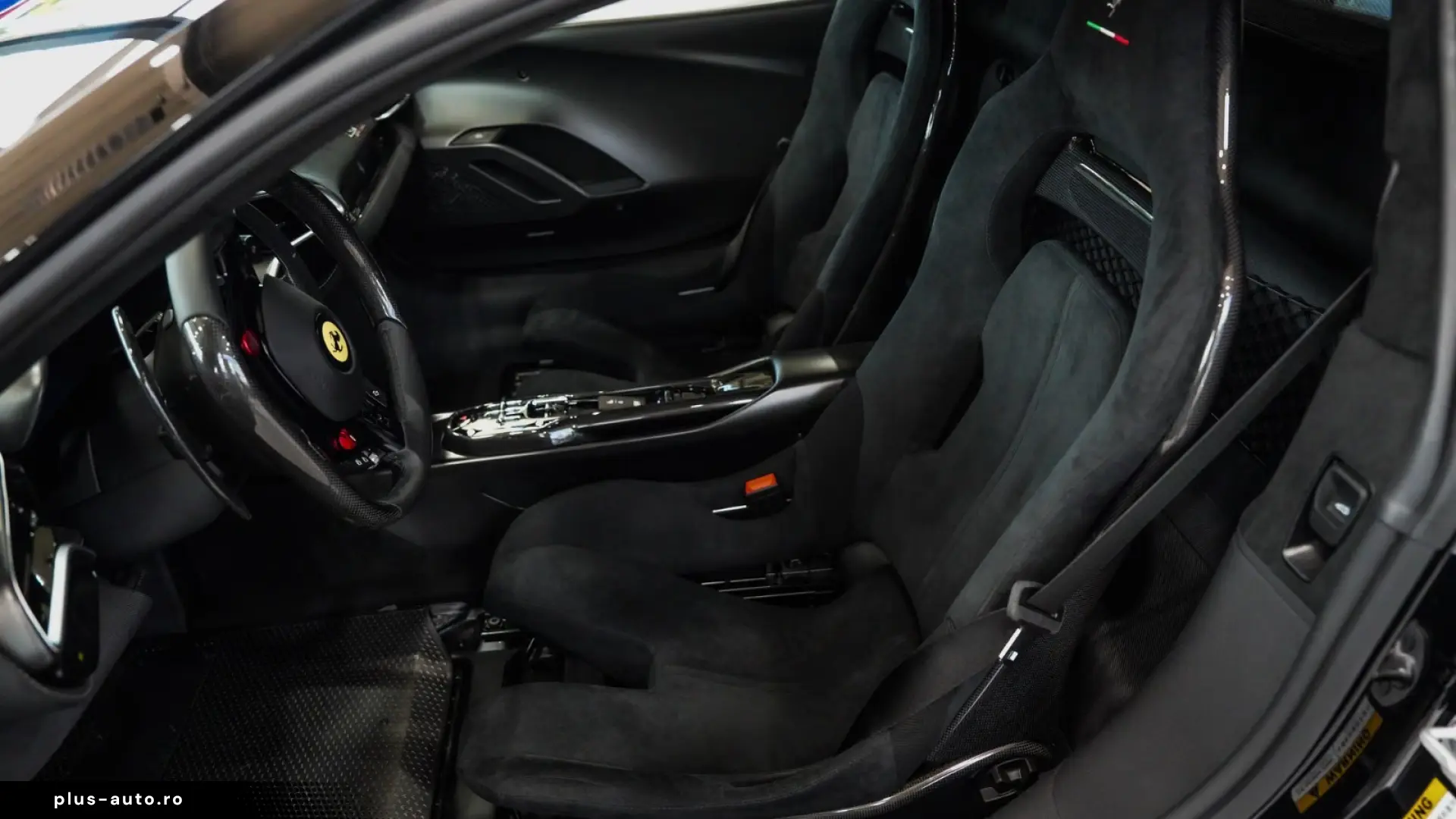 Ferrari 296 GTB Speciale  FULL CARBON  STRIPES  JBL  LIFT