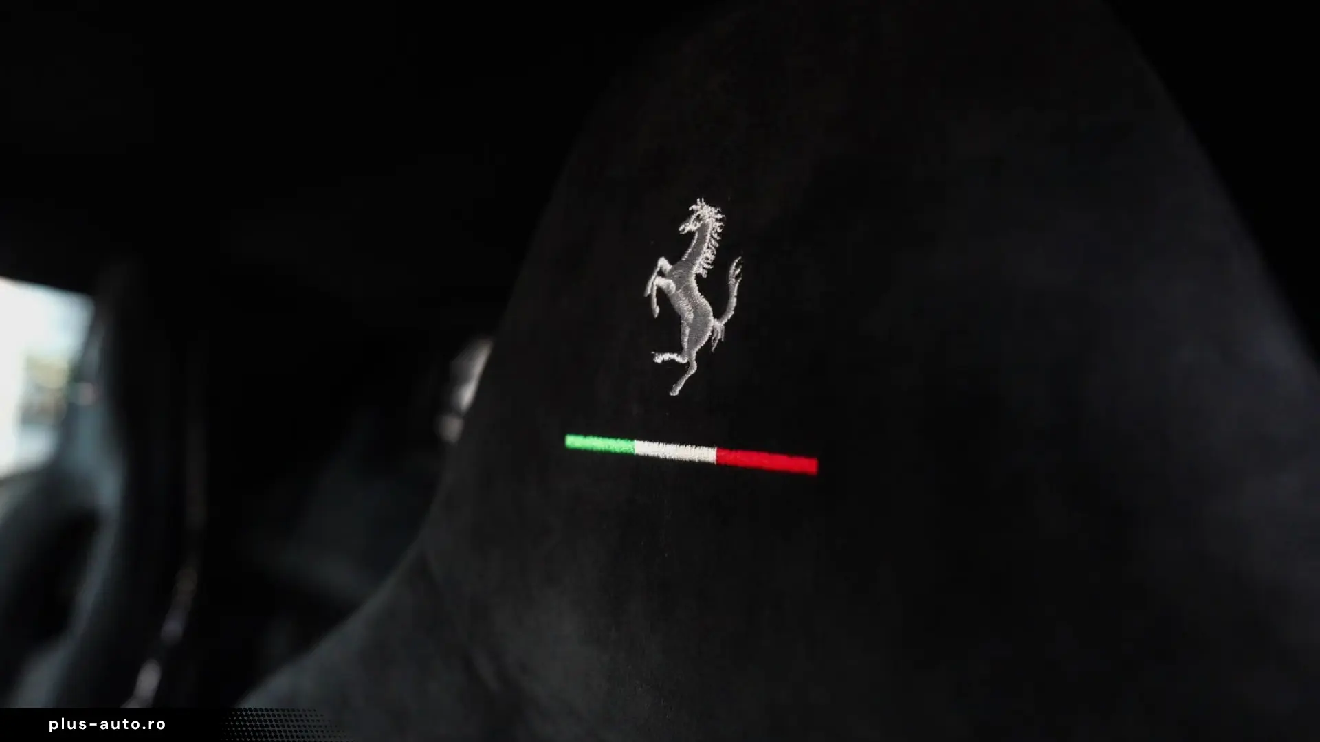Ferrari 296 GTB Speciale  FULL CARBON  STRIPES  JBL  LIFT